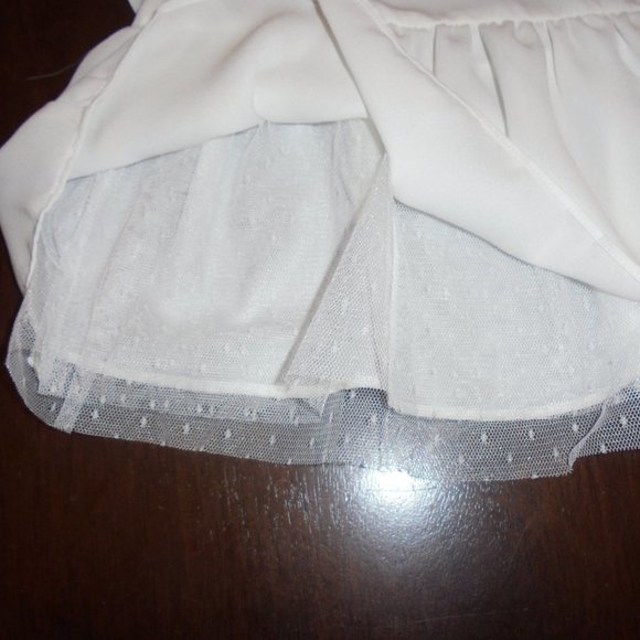 Blouse Floral Embroidery Cream Lace Trimmed Top - Picture 5 of 11